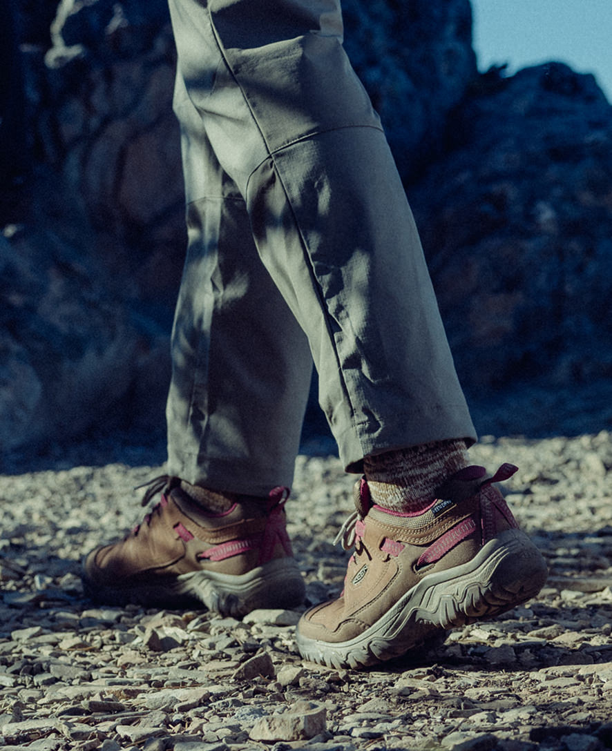 Womens Targhee IV Waterproof Hiking Shoe Steel GreyLily Pad