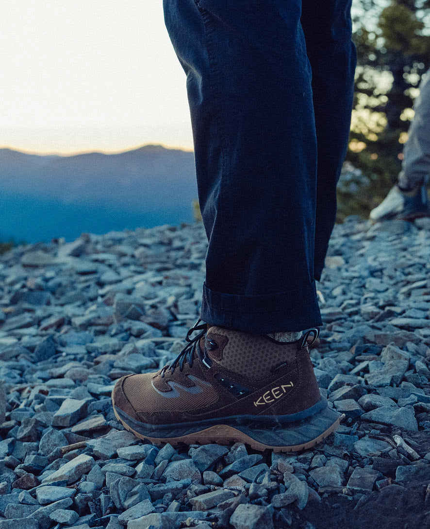 Mens Hightrail Waterproof Hiking Boot Dark EarthOak Buff