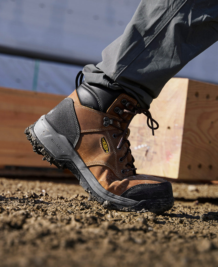 Mens Evanston 6 Insulated Waterproof Boot Carbon Toe BisonBlack