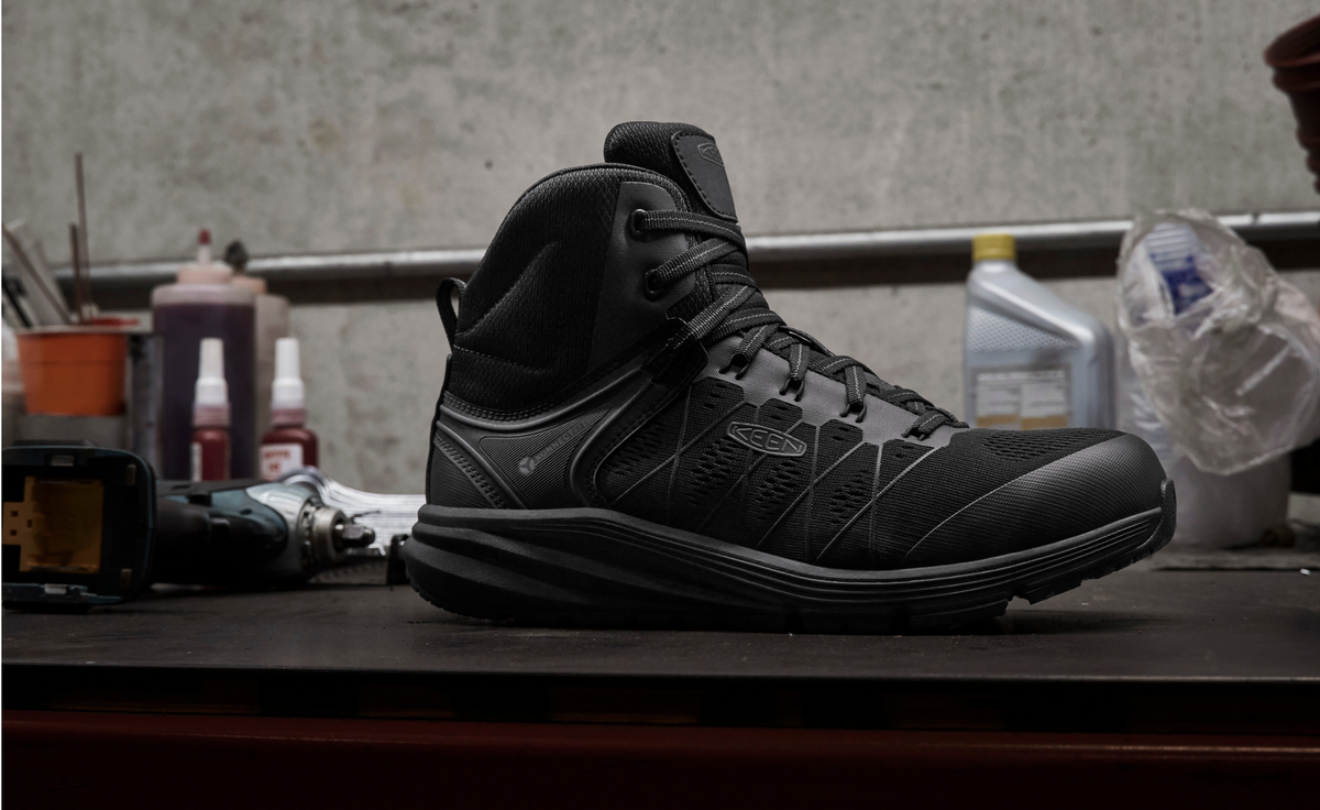 Mens Vista Energy Mid INT MET Carbon Toe BlackRaven