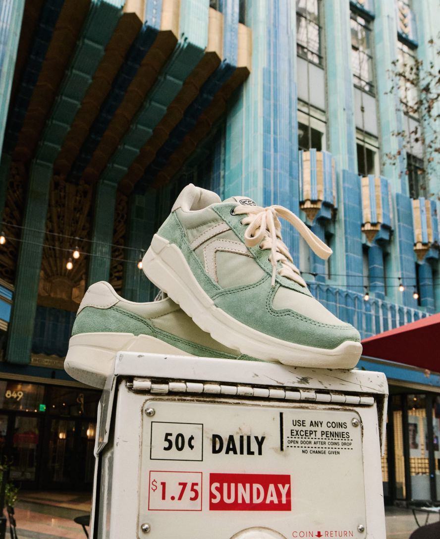 Womens KM2 Jogger Iceberg GreenDesert Sage
