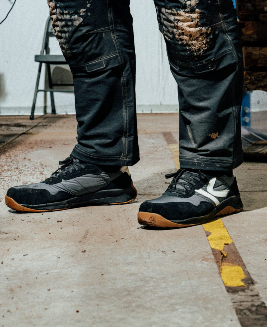 Mens KS86 Utility Work Sneaker Carbon Toe MagnetGum