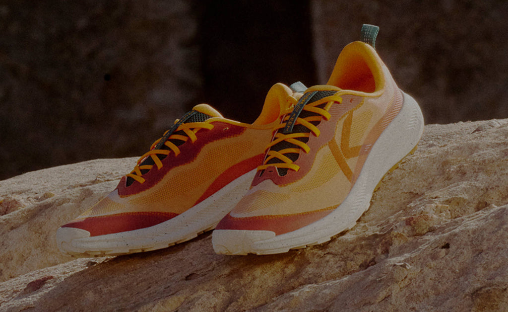 Mens Wander Trail Running Shoe Fossil OrangeCarrot Curl